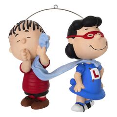 The Peanuts¨ Gang Super Lucy and Linus Hallmark Keepsake Ornament