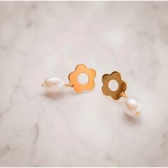 Greenwood Designs Flower Pearl Earring