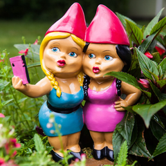Garden Gnome - Selfie Sisters