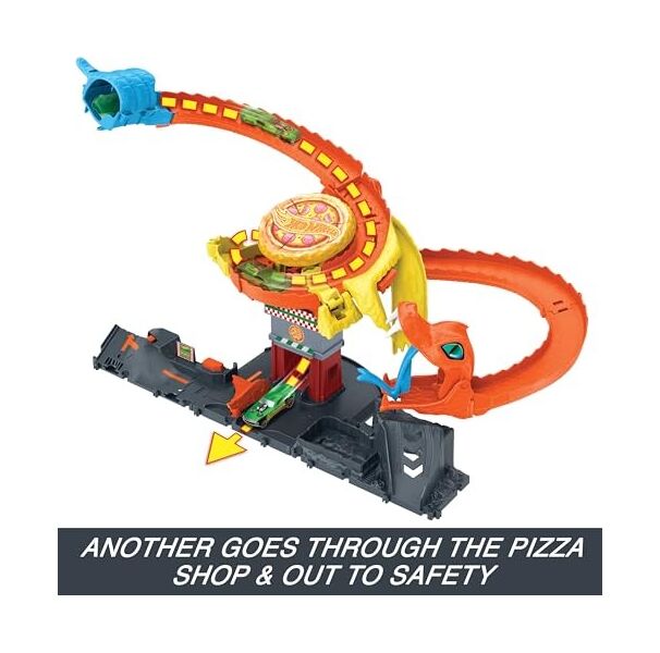 Hot Wheels City 1/64 Pizza Slam Cobra Attack, Snake Tail Spiral Track with Randomizer