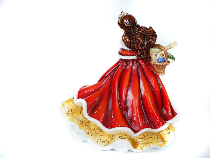 THE ENGLISH LADIES CO - DISNEY PRINCESS | BEAUTY & THE BEAST | WINTER BELLE | STATUETTE